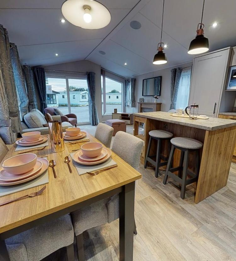 Presthaven Resort Haven Luxury 2023 Caravan برستاتين المظهر الخارجي الصورة